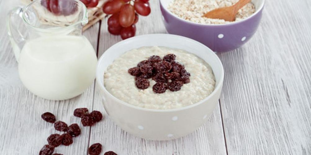 Как приготовить овсяную кашу с изюмом