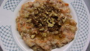 Рецепт Овсяной каши с морковью, изюмом и грецким орехом