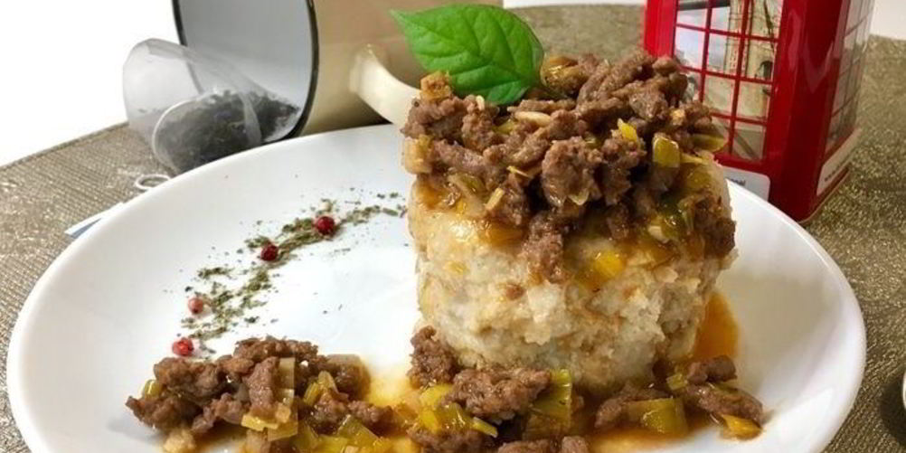 Как приготовить овсяную кашу с мясным соусом и красным вином