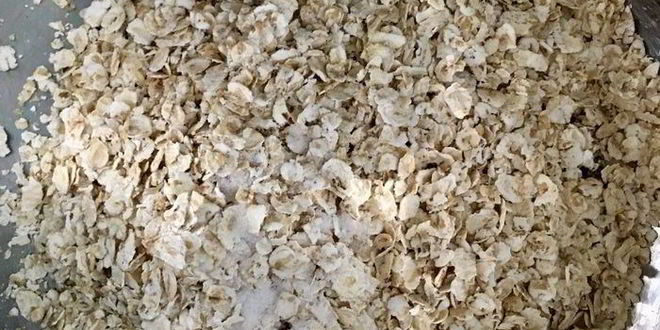 Рецепт овсяной каши с мясным соусом и красным вином