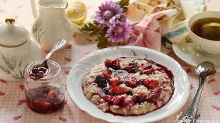 Рецепт Овсяной каши с ягодами, апельсином и корицей