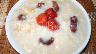 Рецепт Постной овсяной каши с изюмом и яблоками из мультиварки