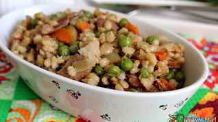 Рецепт Перловой каши с беконом и зеленым горошком