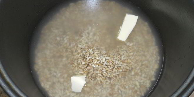 Рецепт перловой каши со сливочным маслом в мультиварке