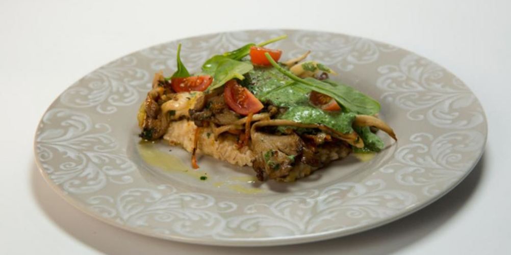 Как приготовить перловку с вешенками под соусом из шпината