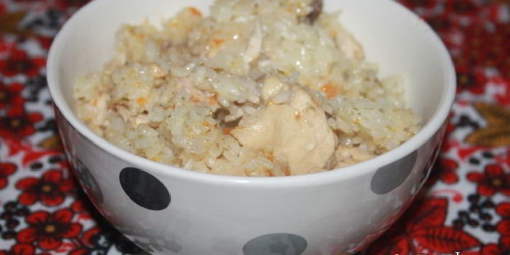 Как приготовить рисовую кашу с домашней курицей в мультиварке