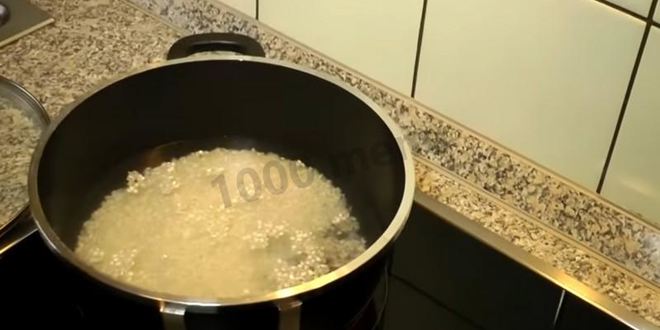 Рецепт рисовой каши с изюмом и молоком