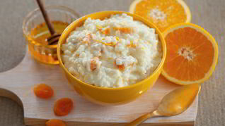 Рецепт Рисовой каши с курагой и соком апельсина