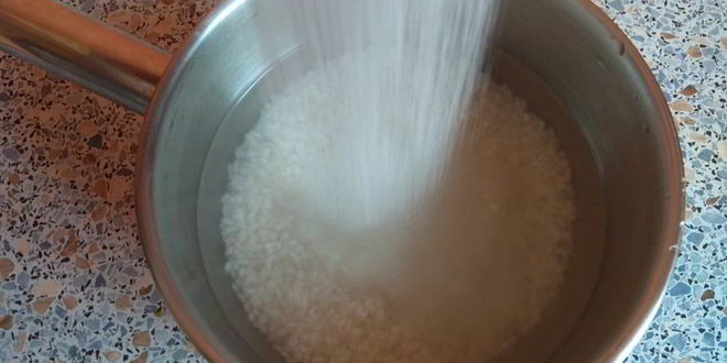 Рецепт рисовой каши с яблоками и корицей