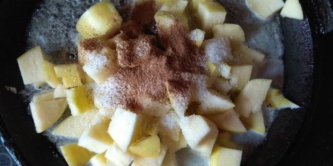 Рецепт рисовой каши с яблоками и корицей