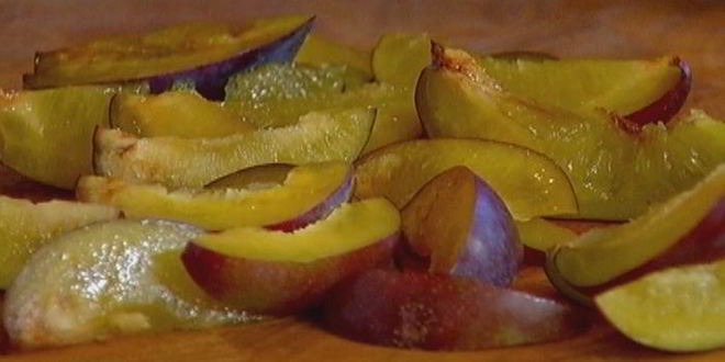 Рецепт рисовой каши со сливами и мускатным орехом