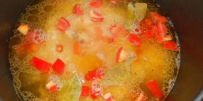 Рецепт рисовой каши со свининой и овощами в мультиварке