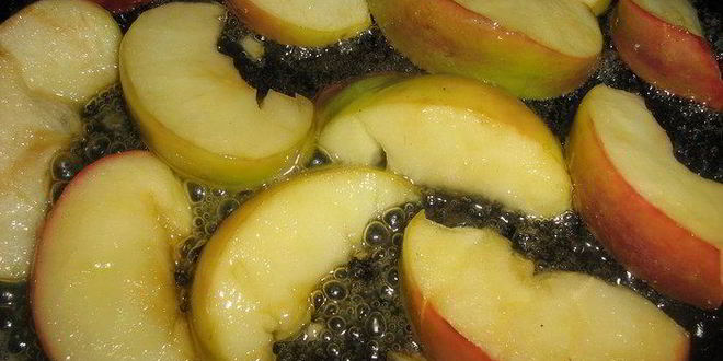 Рецепт сливочной рисовой каши с яблоками