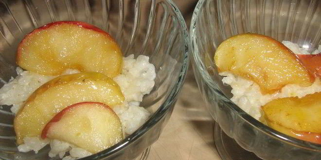 Рецепт сливочной рисовой каши с яблоками