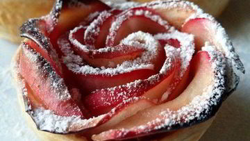 Рецепт Чайных розочек в слоеном тесте