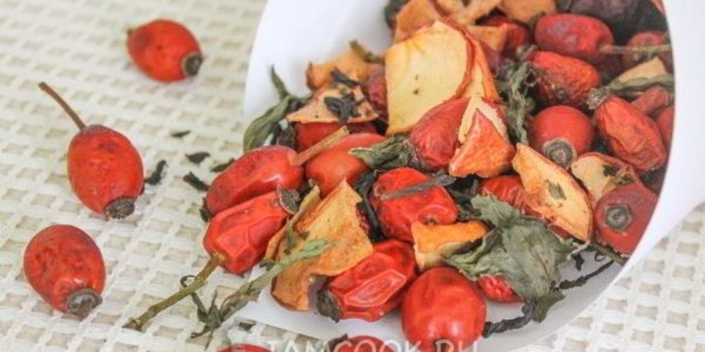 Как приготовить сушеный чай с мятой, яблоком и шиповником
