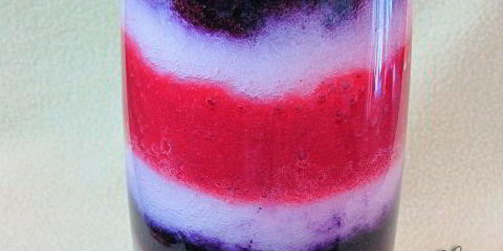 Как приготовить фруктово-ягодный коктейль