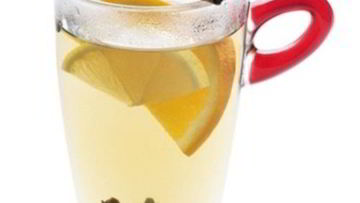 Рецепт Глинтвейна из белого сухого вина с ромом и изюмом