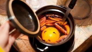 Рецепт Глинтвейна с имбирем, гвоздикой и изюмом