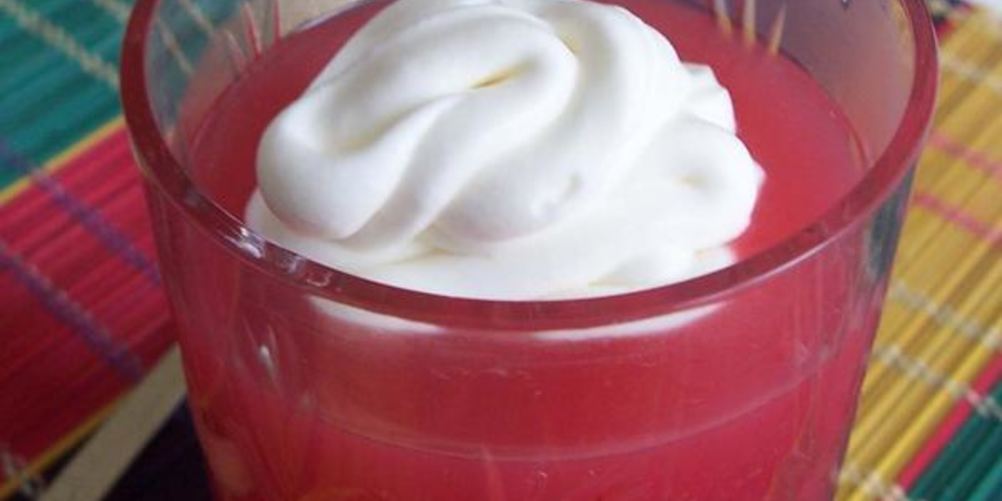 Как приготовить кисель клюквенный горячий со сливками