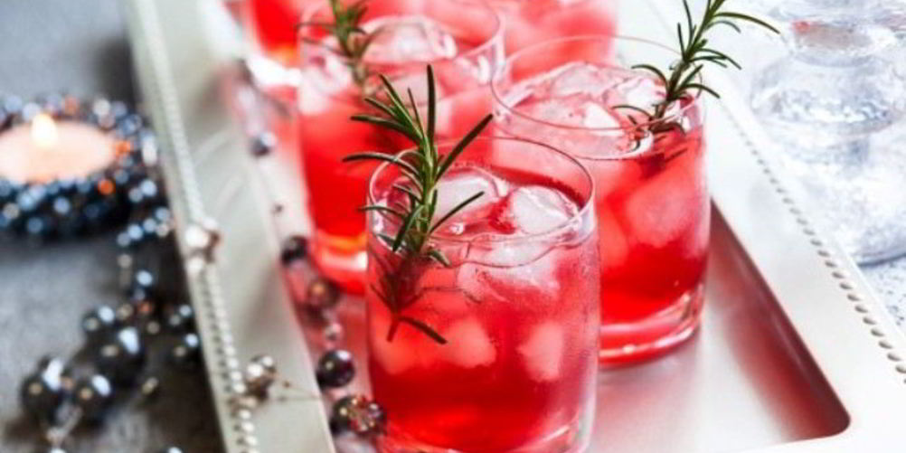 Как приготовить клюквенный коктейль с апельсином