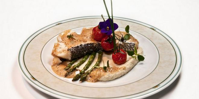 Рецепт сибаса в молоке с кофейным соусом капучино