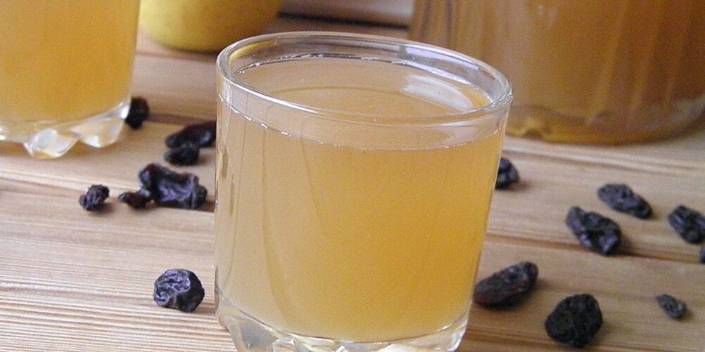 Как приготовить домашний квас из черного хлеба без дрожжей