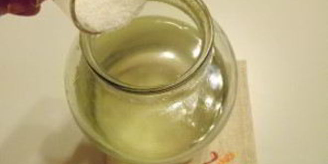 Рецепт домашнего кваса из черного хлеба без дрожжей