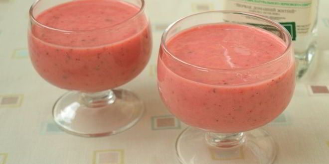 Рецепт клубничного ликера со сгущенкой