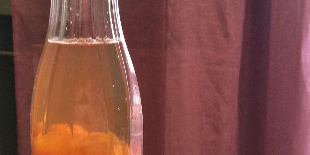 Как приготовить лимонад из алычи с тимьяном и шалфеем