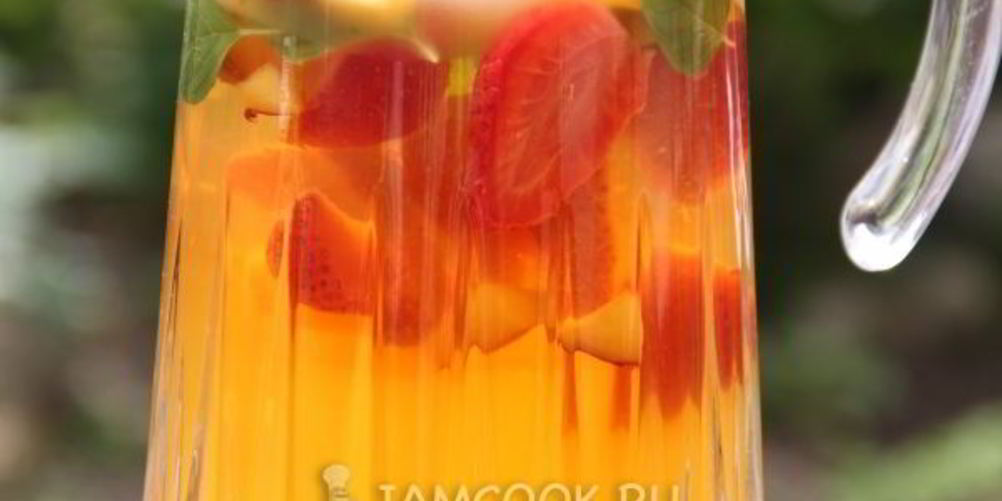 Как приготовить лимонад из зеленого чая с ягодами и фруктами