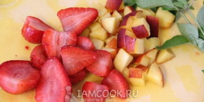 Рецепт лимонада из зеленого чая с ягодами и фруктами