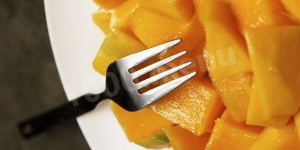 Как приготовить манго в имбирно-мятном сиропе