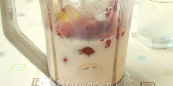 Рецепт клубнично-бананового молочный коктейль