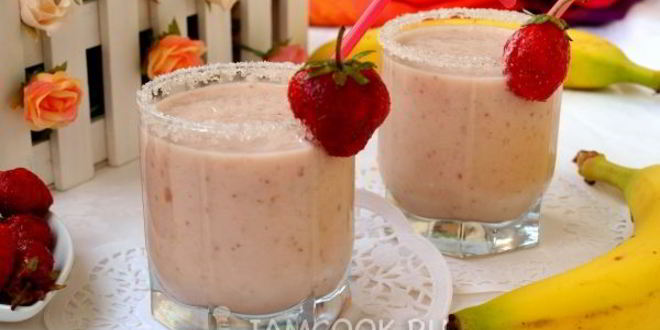 Рецепт клубнично-бананового молочный коктейль