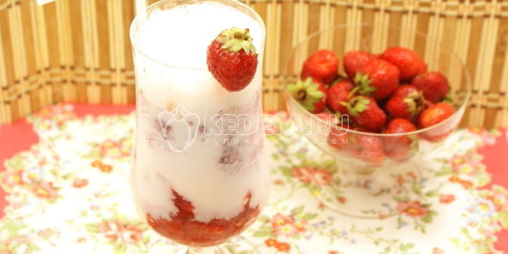 Как приготовить молочный коктейль с клубникой
