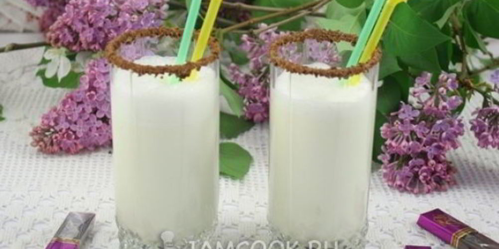 Как приготовить молочный коктейль с мороженым