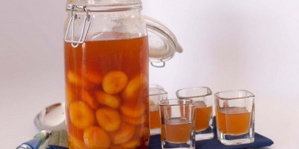 Как приготовить наливку абрикосовую