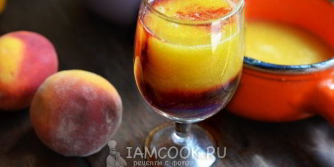 Рецепт персикового коктейля с красным вином