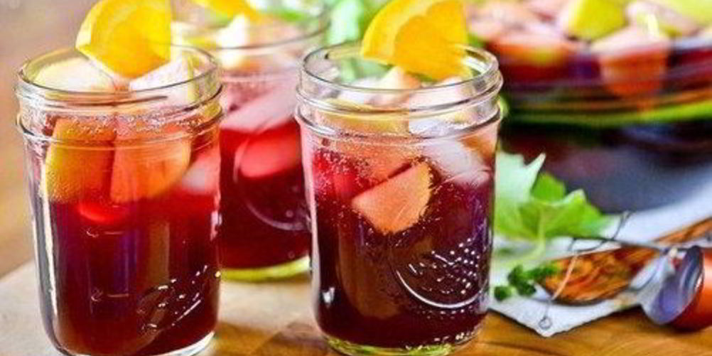 Как приготовить сангрию с корицей и фруктами