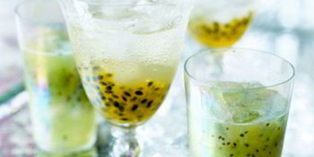 Как приготовить щавелево-ананасовый коктейль