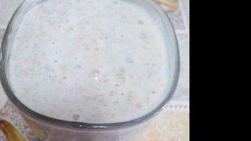 Рецепт Бананового смузи с миндалем, клетчаткой и овсянкой