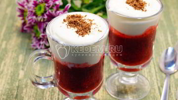 Рецепт Брусничного смузи со сливками