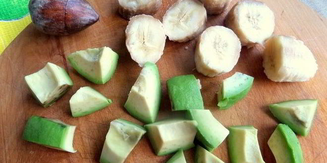 Рецепт черешневого смузи с авокадо