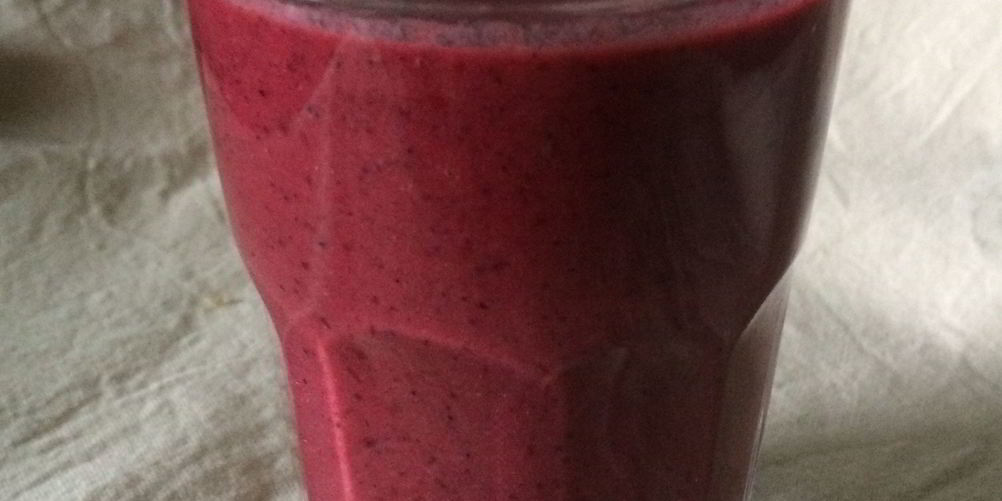 Как приготовить осенний ягодный смузи