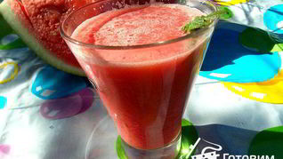 Рецепт Смузей из арбуза, йогурта и мяты