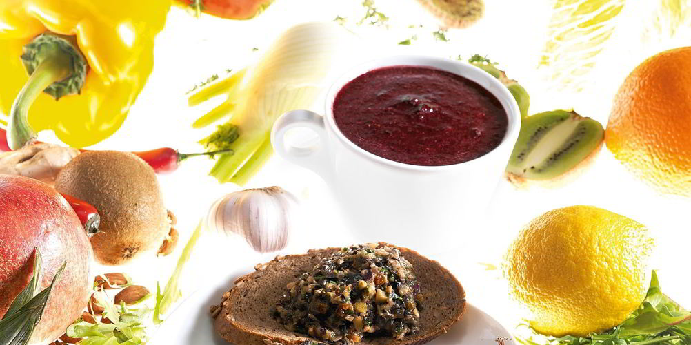 Как приготовить смузи из замороженной черники и голубики, апельсинов и фиников