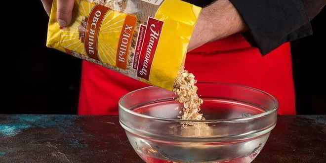 Рецепт смузей с овсянкой, клюквой и клубникой