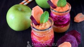 Рецепт Смузей со свеклой, морковью и яблоком