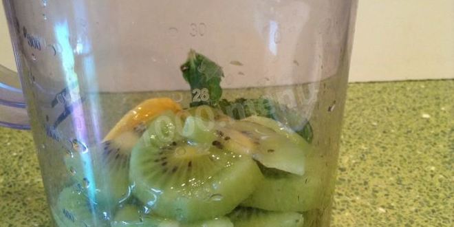 Рецепт зеленого смузи с киви и медом